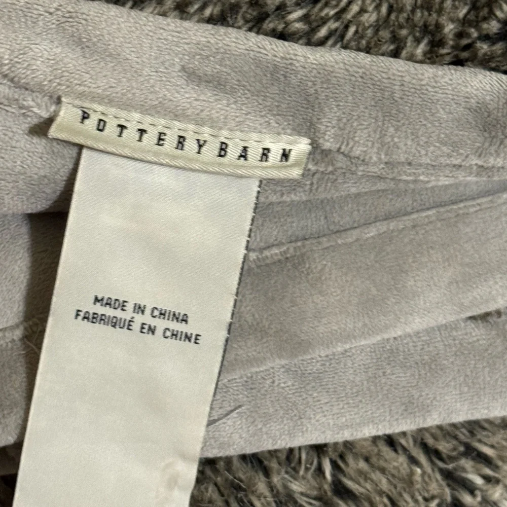 SALE Pottery Barn 50x60 Elegant Throw/Blanket Home Decor & Accents